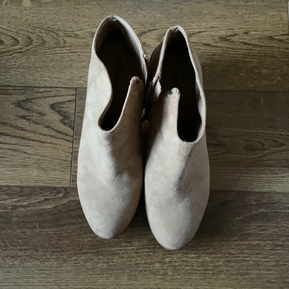 Old navy suede booties